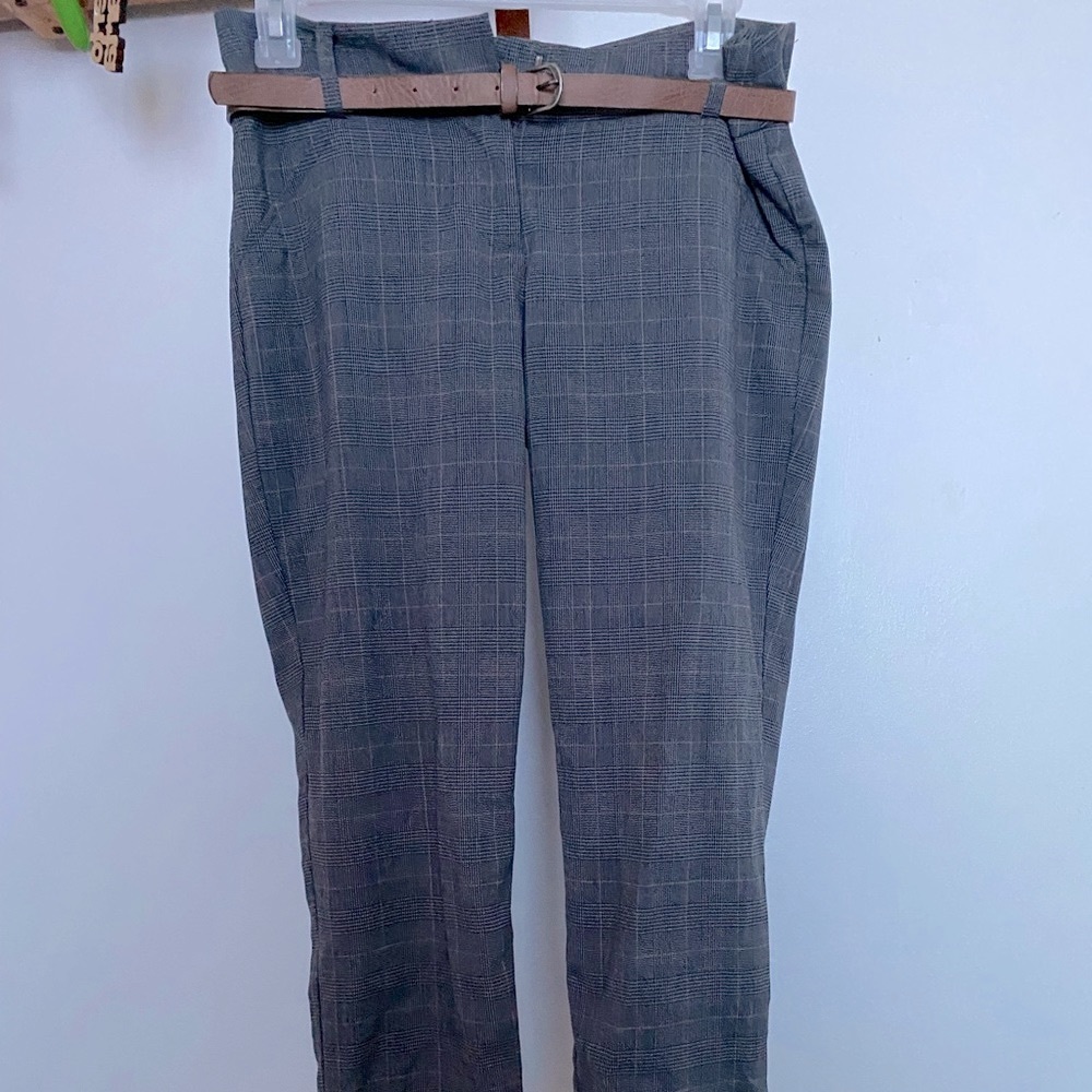 Dynamite capris with belt size 5